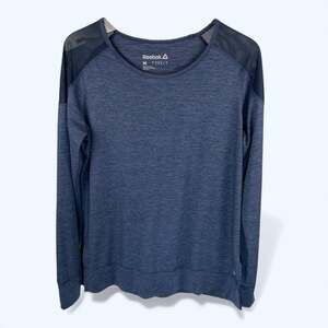Reebok Women's Athletic Long Sleeve Mesh shoulders Shirt size M Blue